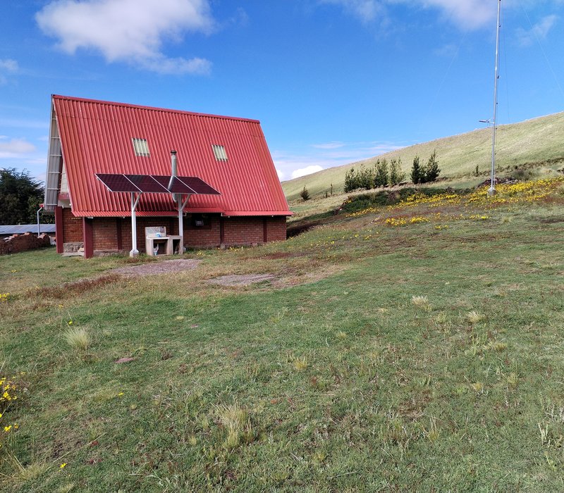 Cabaña ecoeficiente del Apu T'acllo Lodge en el Fundo Totorjani